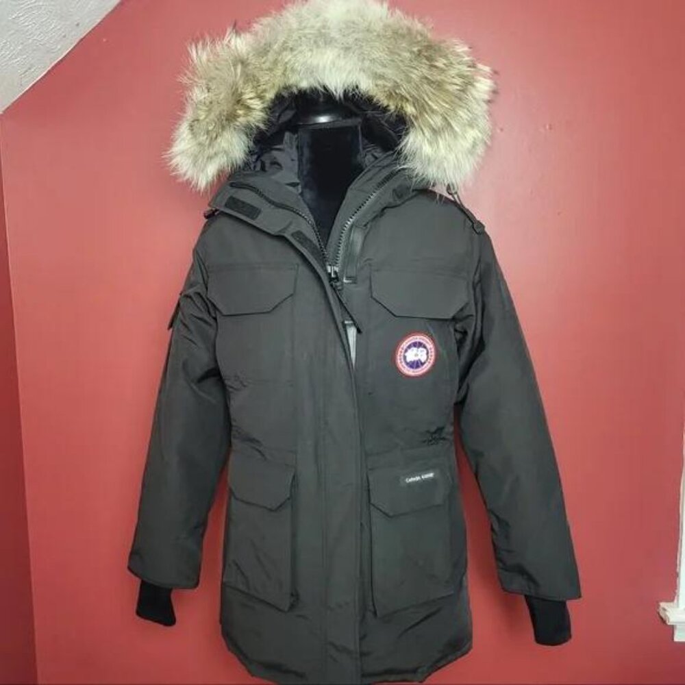 Canada Goose NEW Expedition Parka Coat w coyote fur removable hood black